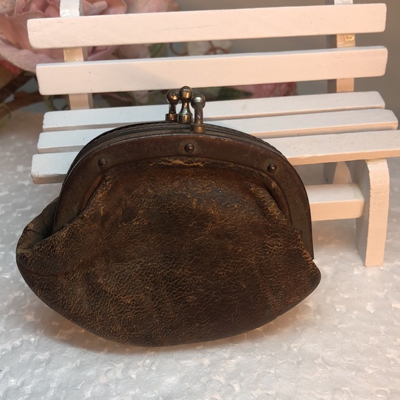 ANTQ coin purse and bank account booklet - Picture 4 of 11